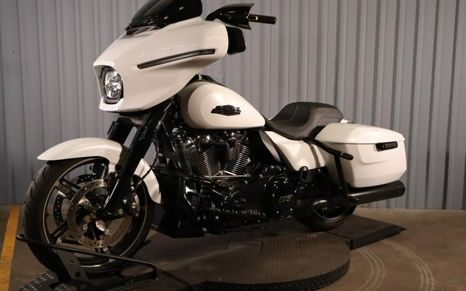 2024 Harley-Davidson® Street Glide® FLHX