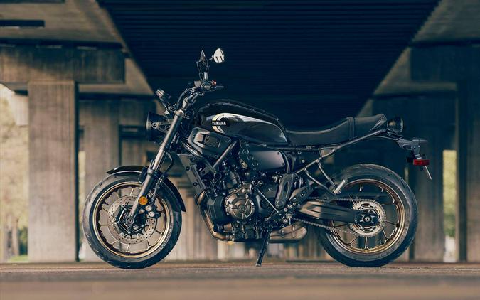 2023 Yamaha XSR700
