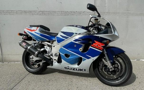 1996 SUZUKI GSXR750