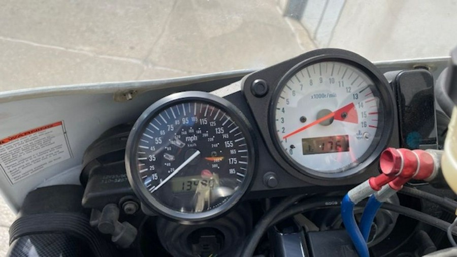 1996 SUZUKI GSXR750