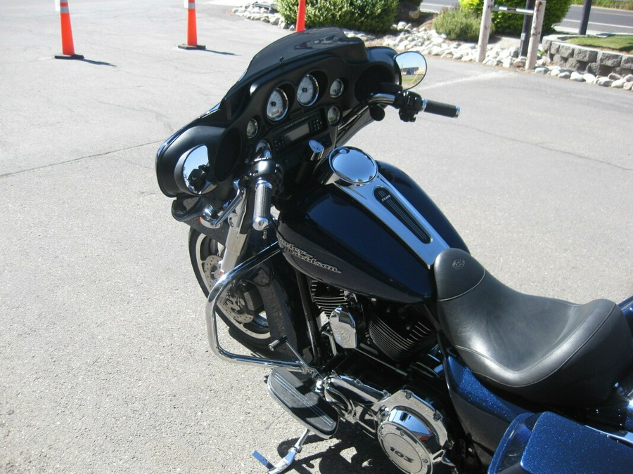 2012 Harley-Davidson Street Glide Big Blue Pearl