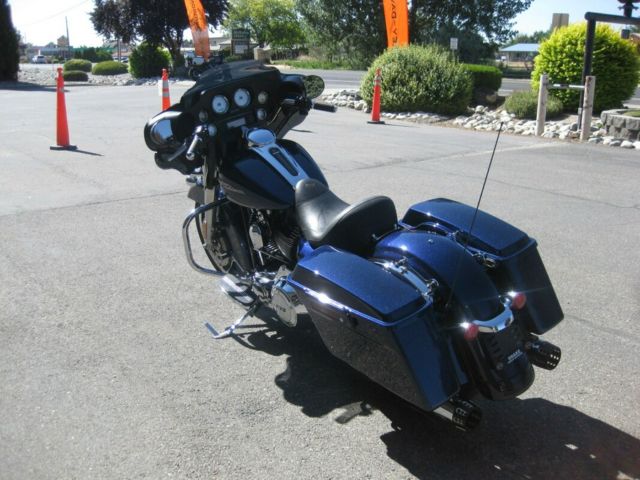 2012 Harley-Davidson Street Glide Big Blue Pearl