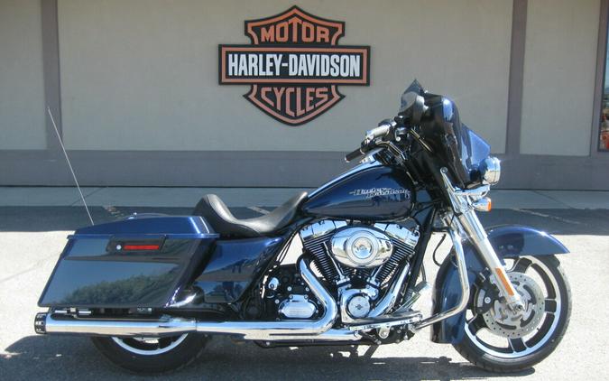 2012 Harley-Davidson Street Glide Big Blue Pearl