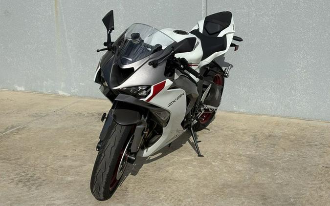 2025 Kawasaki Ninja ZX-6R ABS
