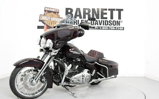 2014 Harley-Davidson® FLHXS Street Glide® Special