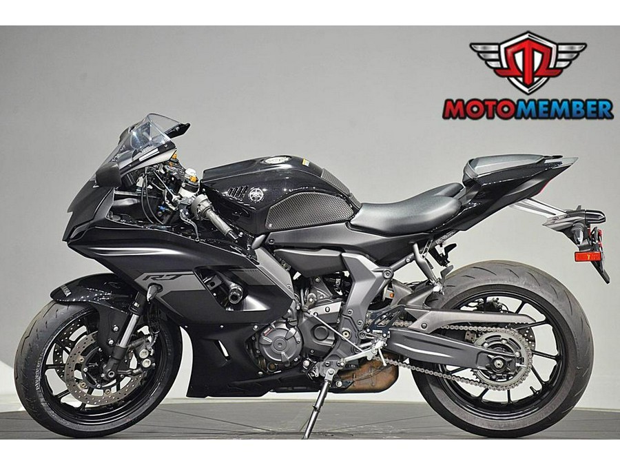 2025 Yamaha YZF-R7