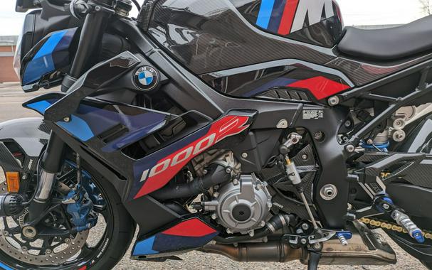 2023 BMW M 1000 R