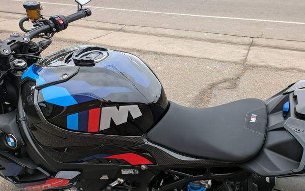 2023 BMW M 1000 R