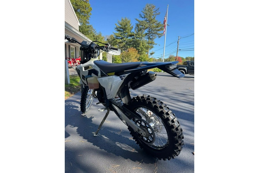 2026 Husqvarna Motorcycles TE 150