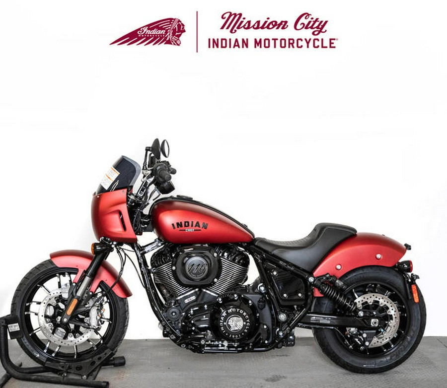 2023 Indian Motorcycle® Sport Chief Ruby Smoke