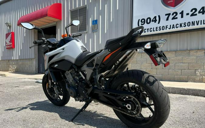 2023 KTM 790 Duke