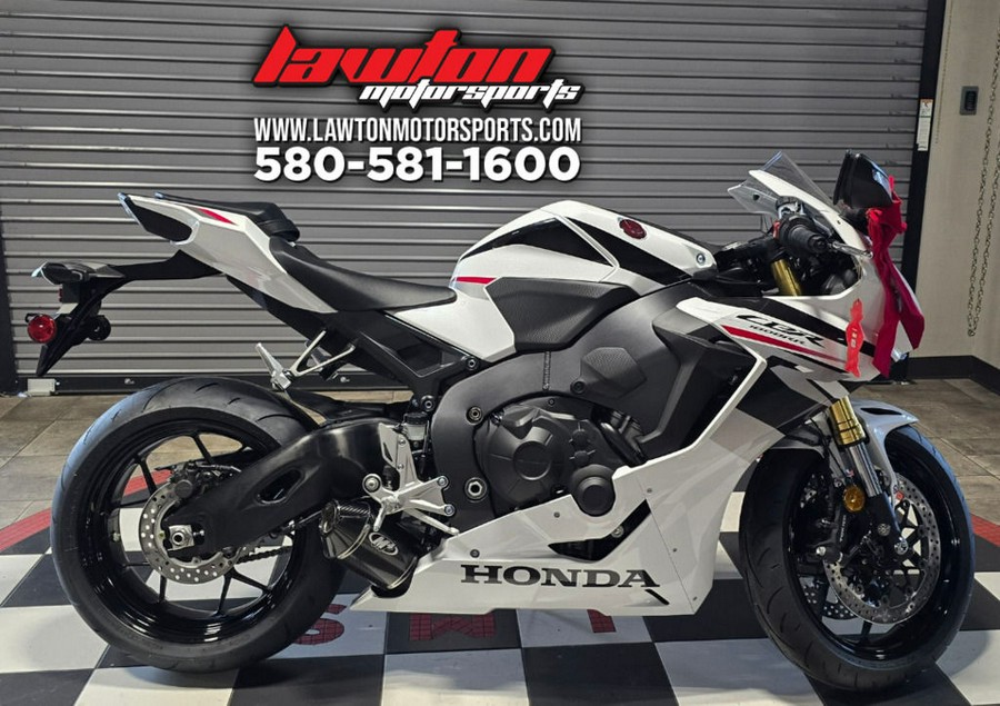2026 Honda® CBR1000RR