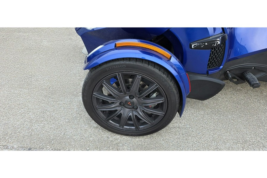 2013 Can-Am SPYDER RT S