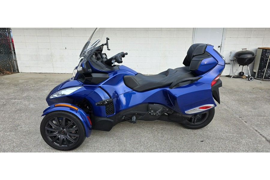 2013 Can-Am SPYDER RT S