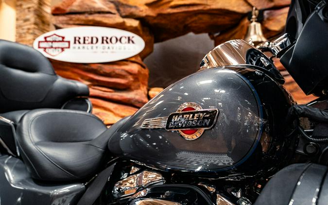 2022 Harley-Davidson Tri Glide Ultra FLHTCUTG