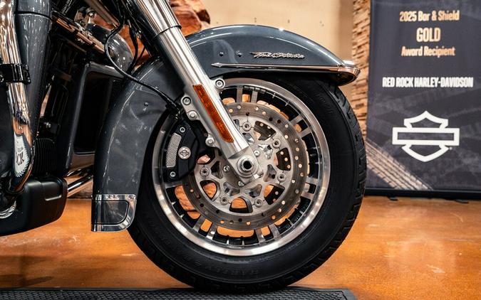 2022 Harley-Davidson Tri Glide Ultra FLHTCUTG