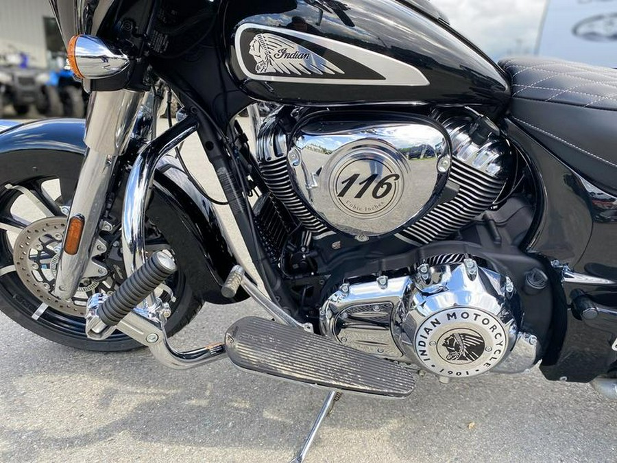 2021 Indian Motorcycle® Chieftain® Limited Thunder Black Pearl