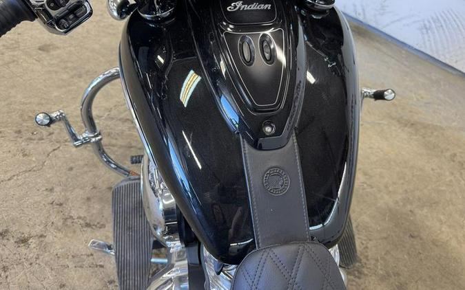 2021 Indian Motorcycle® Chieftain® Limited Thunder Black Pearl