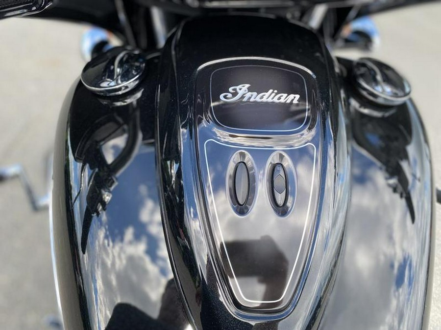 2021 Indian Motorcycle® Chieftain® Limited Thunder Black Pearl