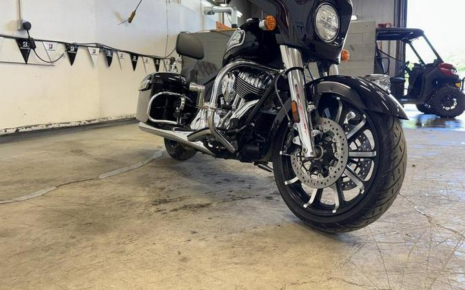 2021 Indian Motorcycle® Chieftain® Limited Thunder Black Pearl