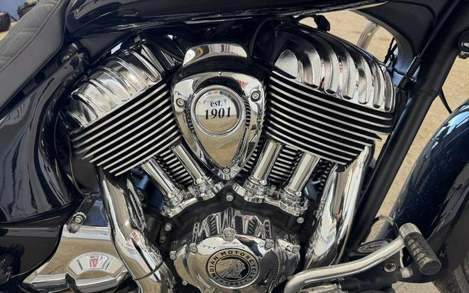2021 Indian Motorcycle® Chieftain® Limited Thunder Black Pearl