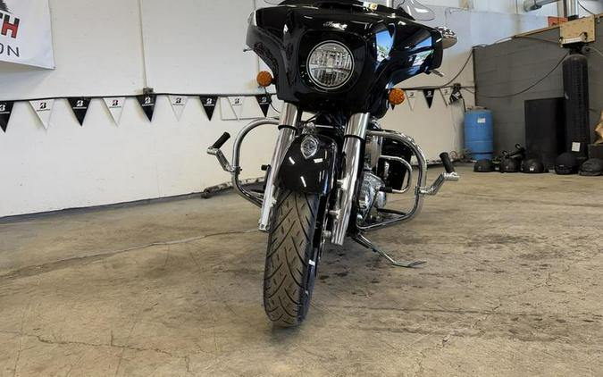 2021 Indian Motorcycle® Chieftain® Limited Thunder Black Pearl