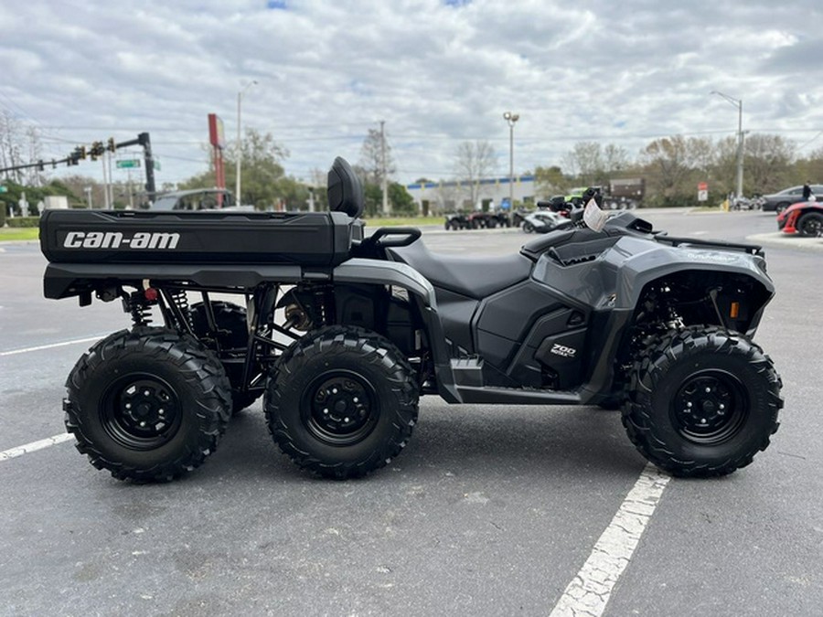 2026 Can-Am Outlander MAX 6X6 DPS 700