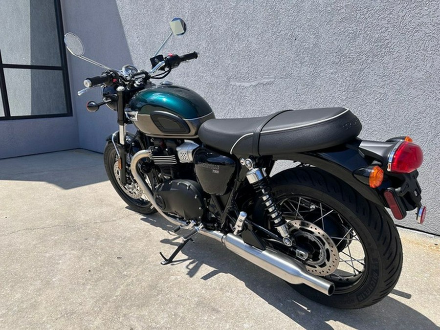 2024 Triumph Bonneville T100 Competition GreenIronstone