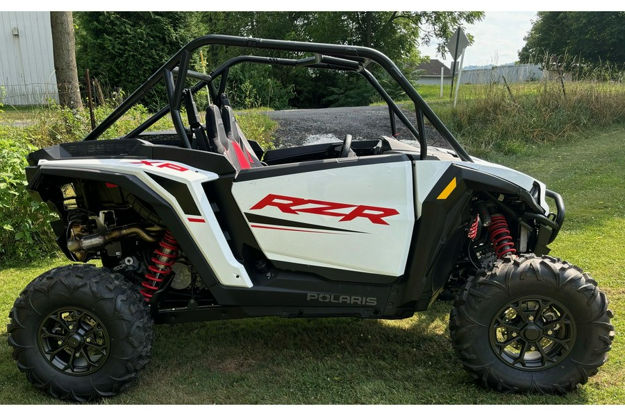 2024 Polaris Industries RZR XP 1000 Sport White Lightning