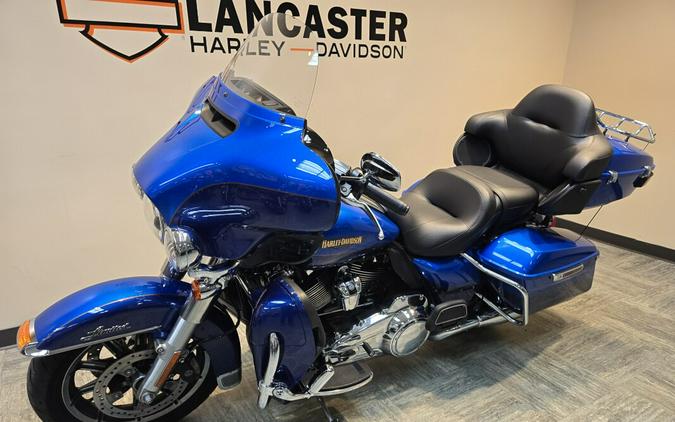 2017 Harley-Davidson® Ultra Limited Custom Colour Bonneville Blue/Fathom Blue FLHTK