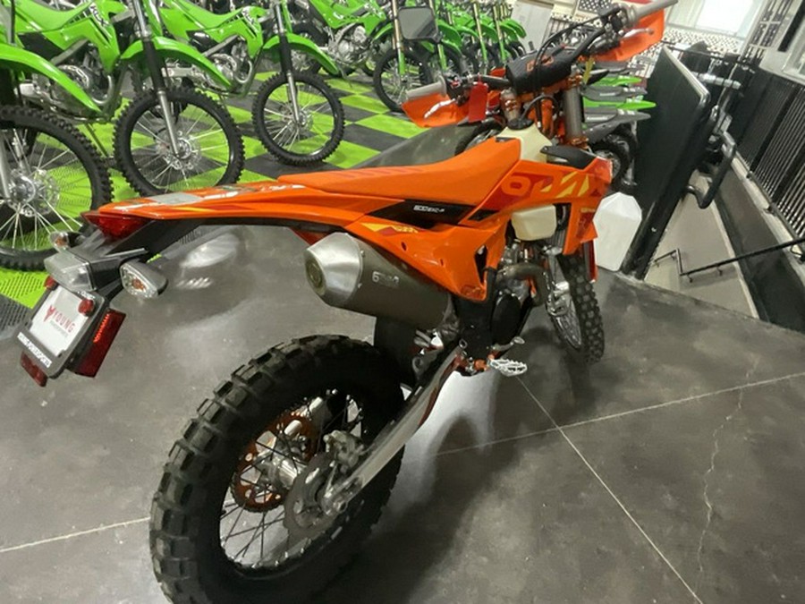 2025 KTM 500 EXC-F Six Days