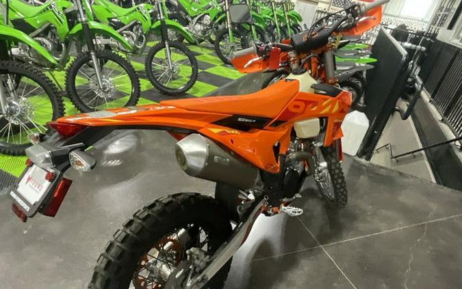 2025 KTM 500 EXC-F Six Days