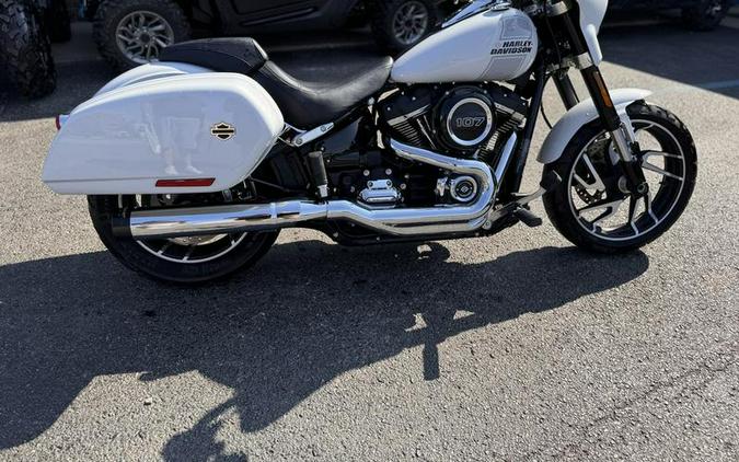 2021 Harley-Davidson Sport Glide Review: Two-Wheeled Convertible