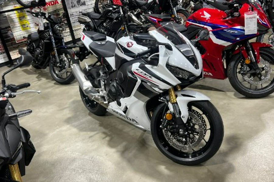 2026 Honda CBR1000RR ABS