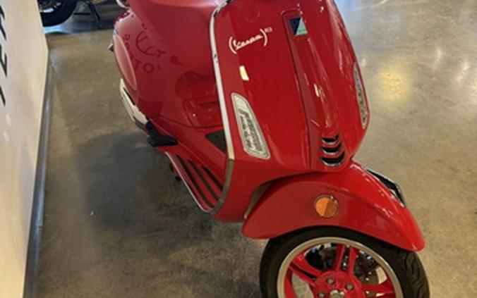 2025 Vespa Primavera 50 Red