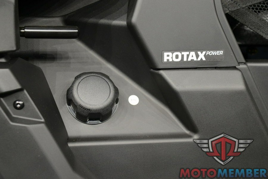 2026 Can-Am Defender DPS HD7 Compass Green