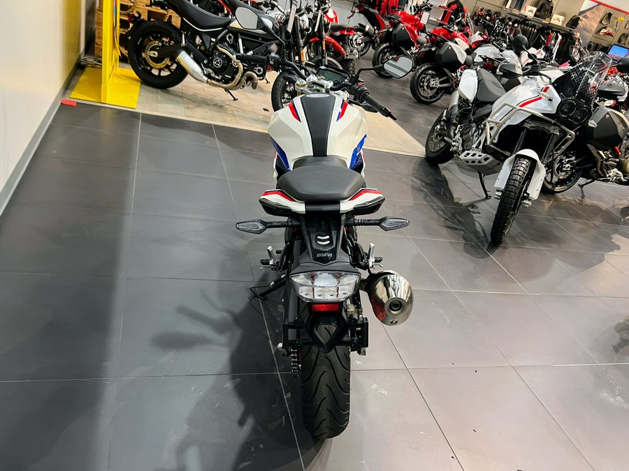 2023 BMW G 310 R