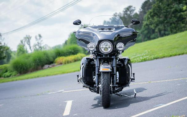 2016 Harley-Davidson® FLHTKL - Ultra Limited Low