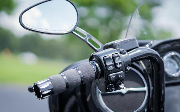 2016 Harley-Davidson® FLHTKL - Ultra Limited Low