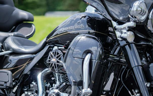 2016 Harley-Davidson® FLHTKL - Ultra Limited Low