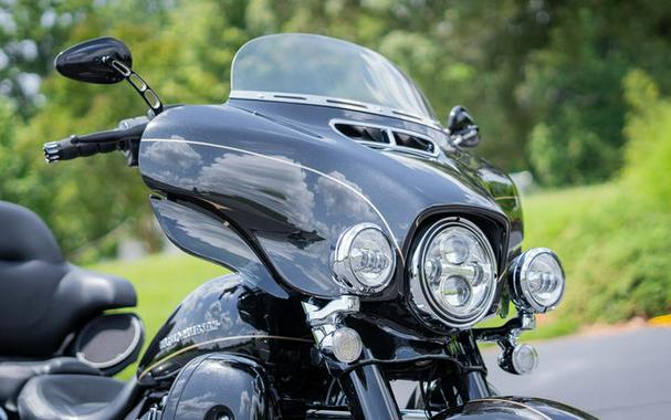 2016 Harley-Davidson® FLHTKL - Ultra Limited Low