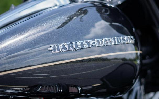 2016 Harley-Davidson® FLHTKL - Ultra Limited Low