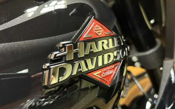 FXLRST 2025 Low Rider™ ST