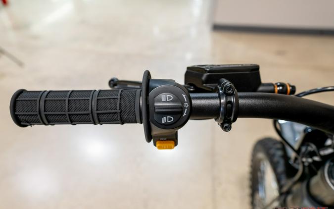 2026 MANTIS X - RAWRR