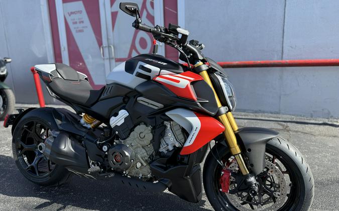 2026 Ducati Diavel V4 RS RS Livery