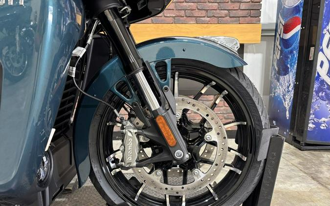 2026 Indian Motorcycle® Pursuit® Limited 112 w/PowerBand Audio Cascade Green with Black Metallic