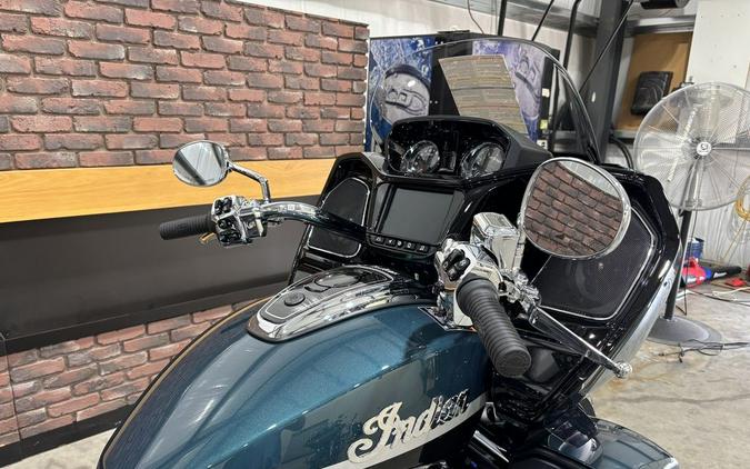 2026 Indian Motorcycle® Pursuit® Limited 112 w/PowerBand Audio Cascade Green with Black Metallic