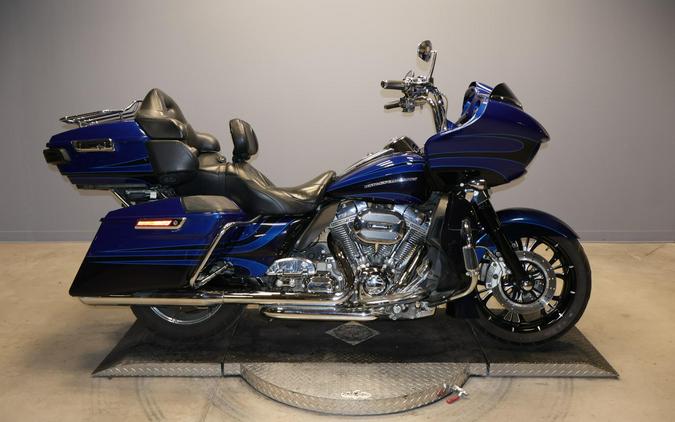 ミイ 2015 Harley-Davidson CVO Road Glide Ultra motorcycles for sale