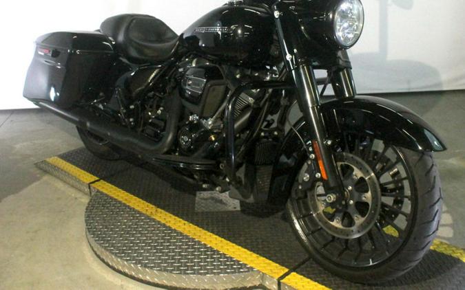 2019 Harley-Davidson® FLHRXS - Road King® Special