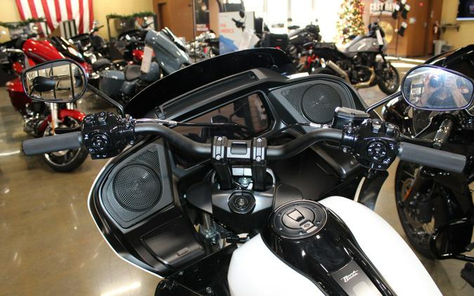 Harley-Davidson Road Glide™ 2024 FLTRX 84497964 WHITE ONYX PRL